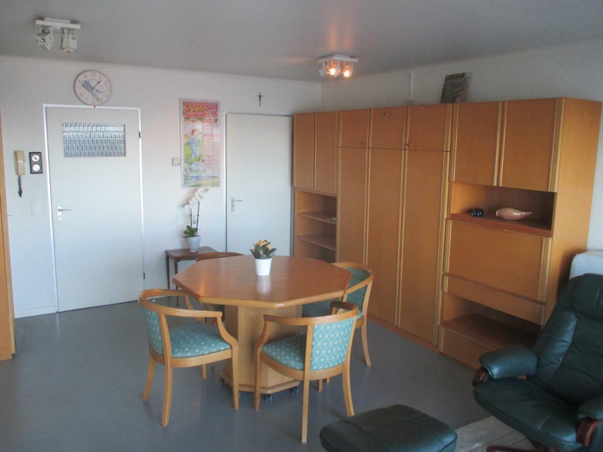 Studio On The Beach With Sea View Middelkerke Exterior foto